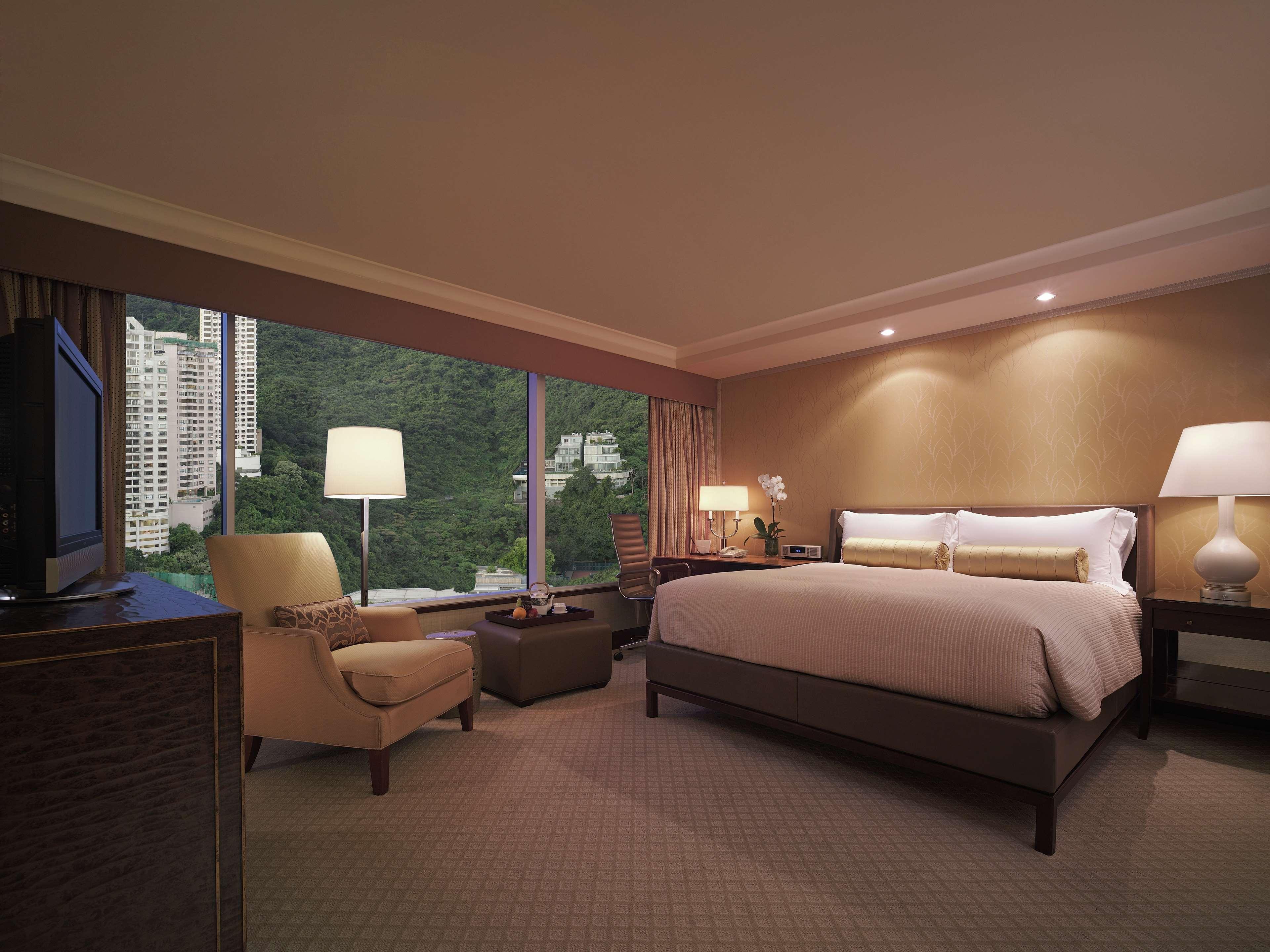 Conrad Hong Kong Hotel Exterior photo